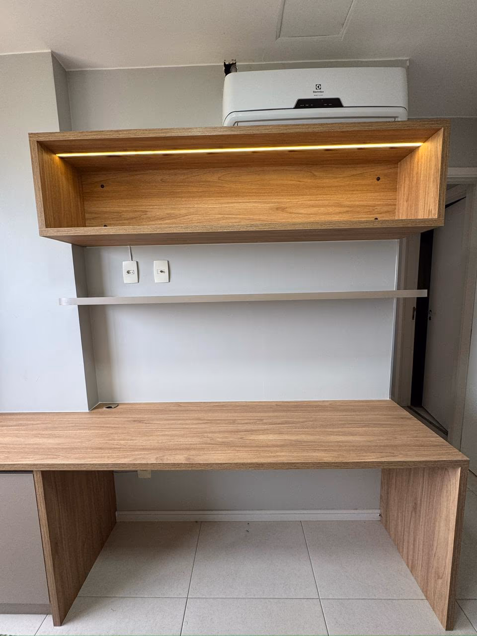 Quarto com home office integrado — foto 4